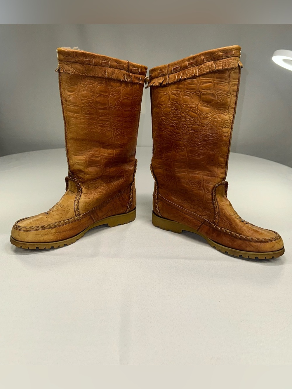 Vintage 70s Crocodile Embossed Leather Mukluk Boots Fringe Tassel Romania 8.5 9 - Picture 2 of 13